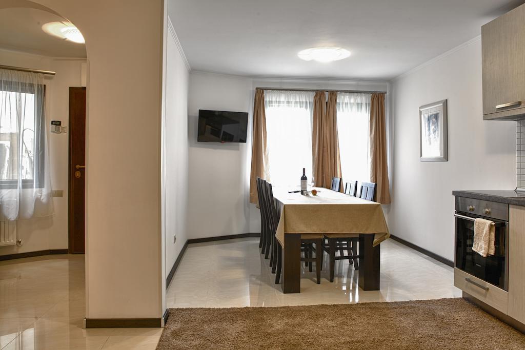 Pepi Guest House เวลีคอเทอร์โนโว ห้อง รูปภาพ